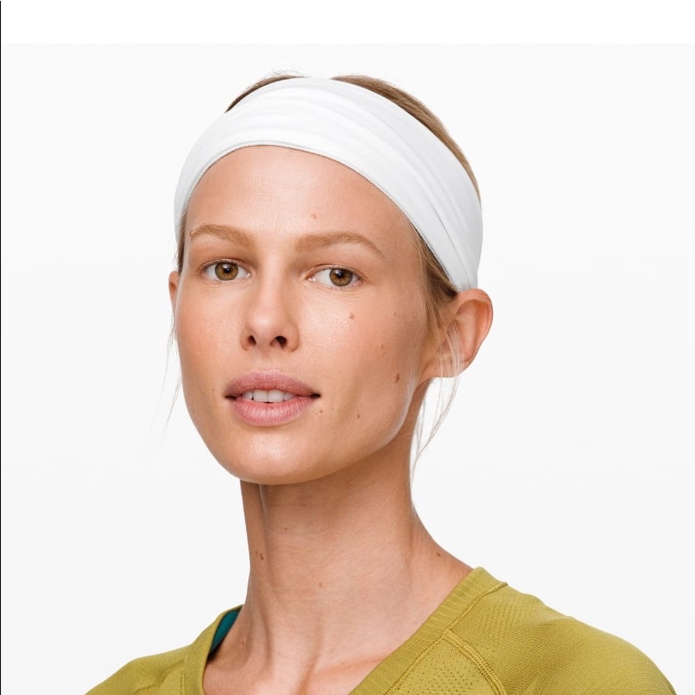 Lululemon fringe fighter headband